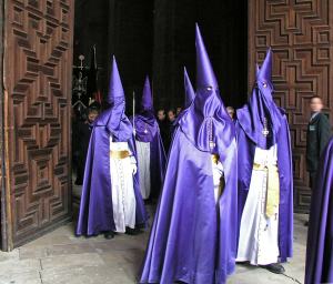 The Ku Klux Klan in their Sunday Best.   (Photo credit:  ni.wikipedia.org)
